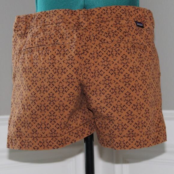 Patagonia Brown Geometric Print Organic Cotton Shorts | Women’s Size 6 - Picture 2 of 3